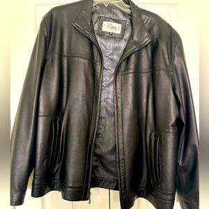 Remy Black Leather Jacket size  46 Large Made in the‎ USA new condition vintage